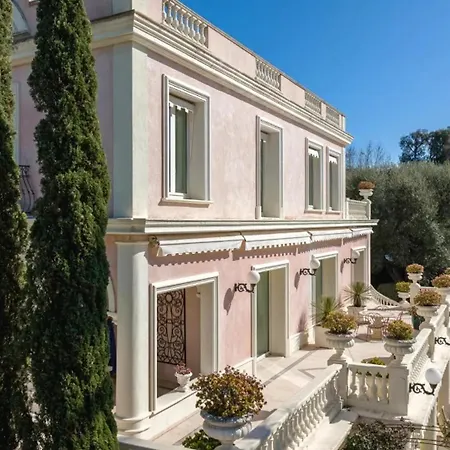 Clementine Villa